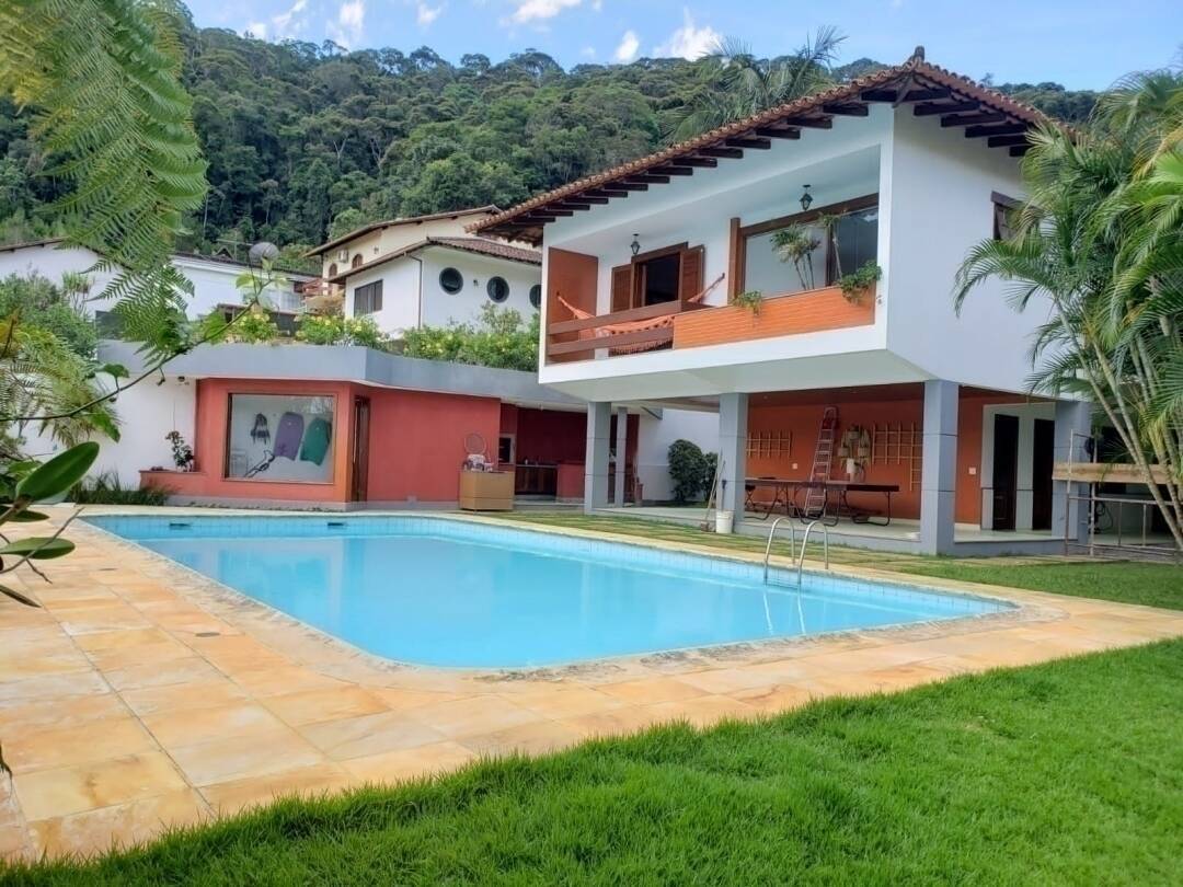 #880 - Casa para Venda em Teresópolis - RJ