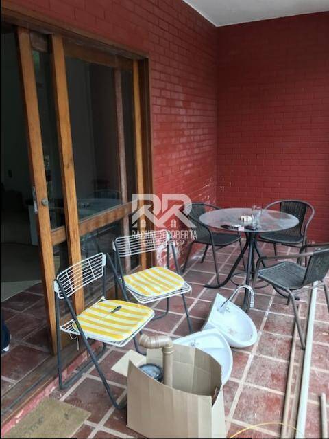 Casa de Condomínio à venda com 5 quartos, 400m² - Foto 2