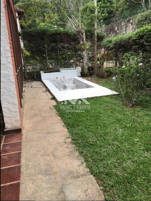 Casa de Condomínio à venda com 5 quartos, 400m² - Foto 16