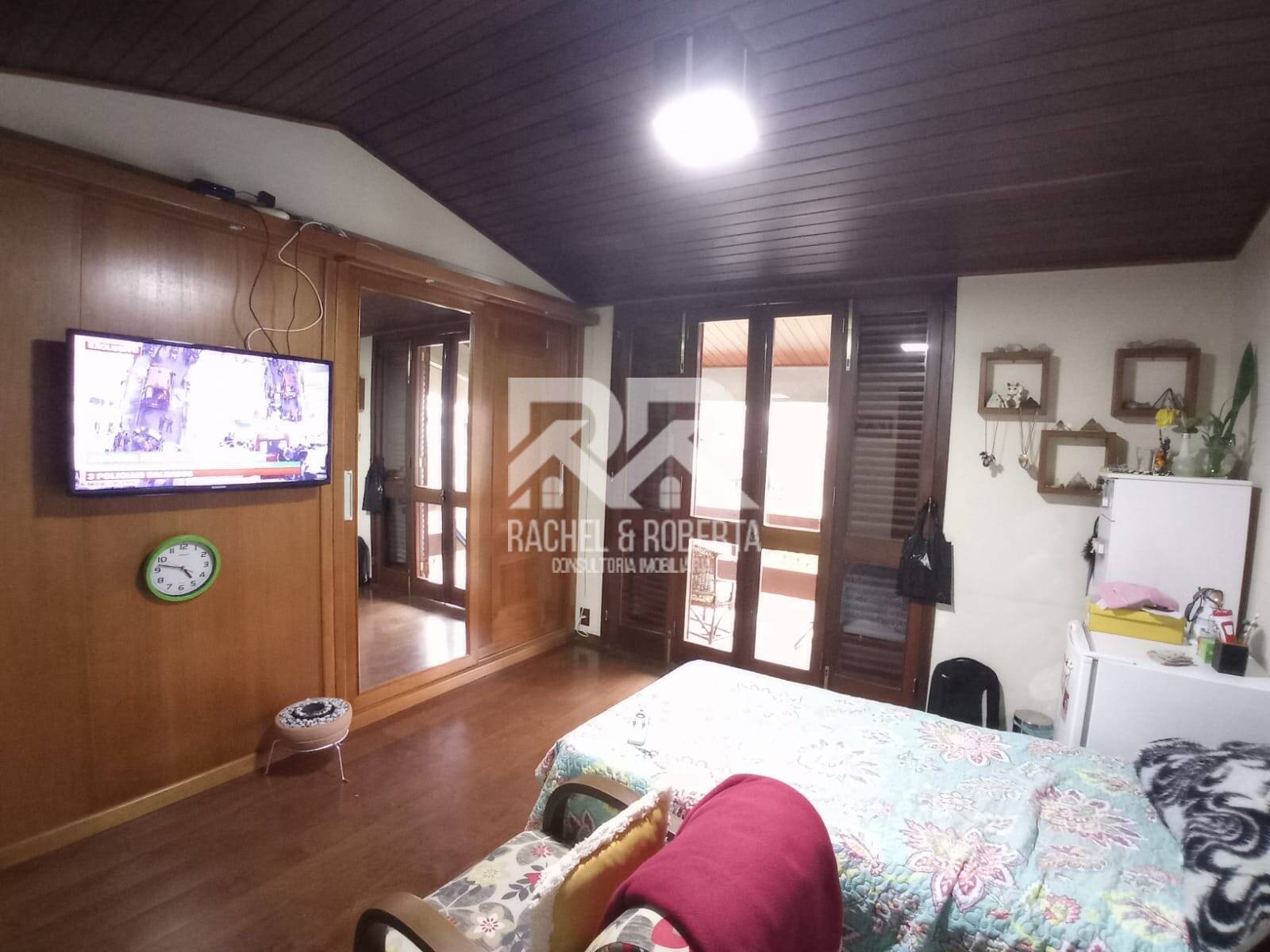 Casa de Condomínio à venda com 4 quartos, 220m² - Foto 17