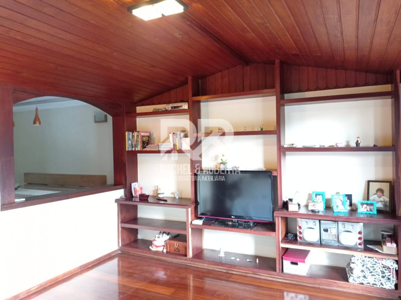 Casa de Condomínio à venda com 4 quartos, 220m² - Foto 3