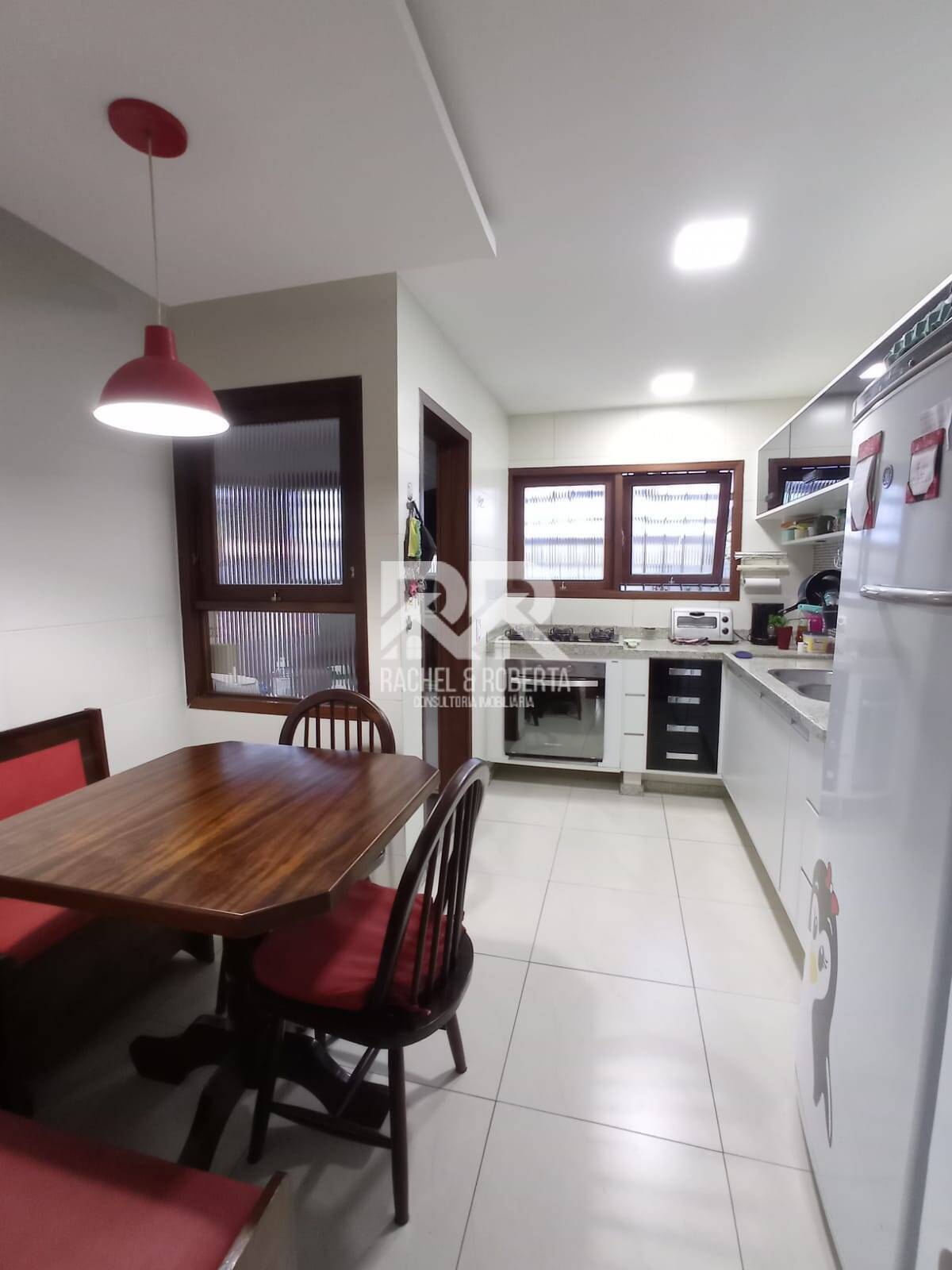 Casa de Condomínio à venda com 4 quartos, 220m² - Foto 12