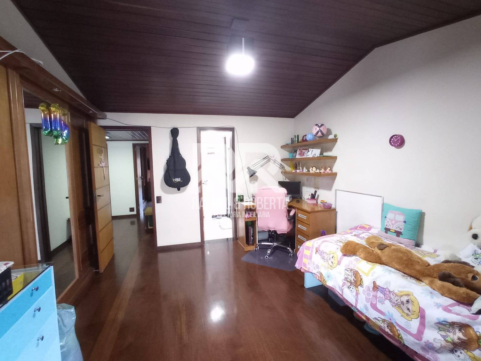 Casa de Condomínio à venda com 4 quartos, 220m² - Foto 32