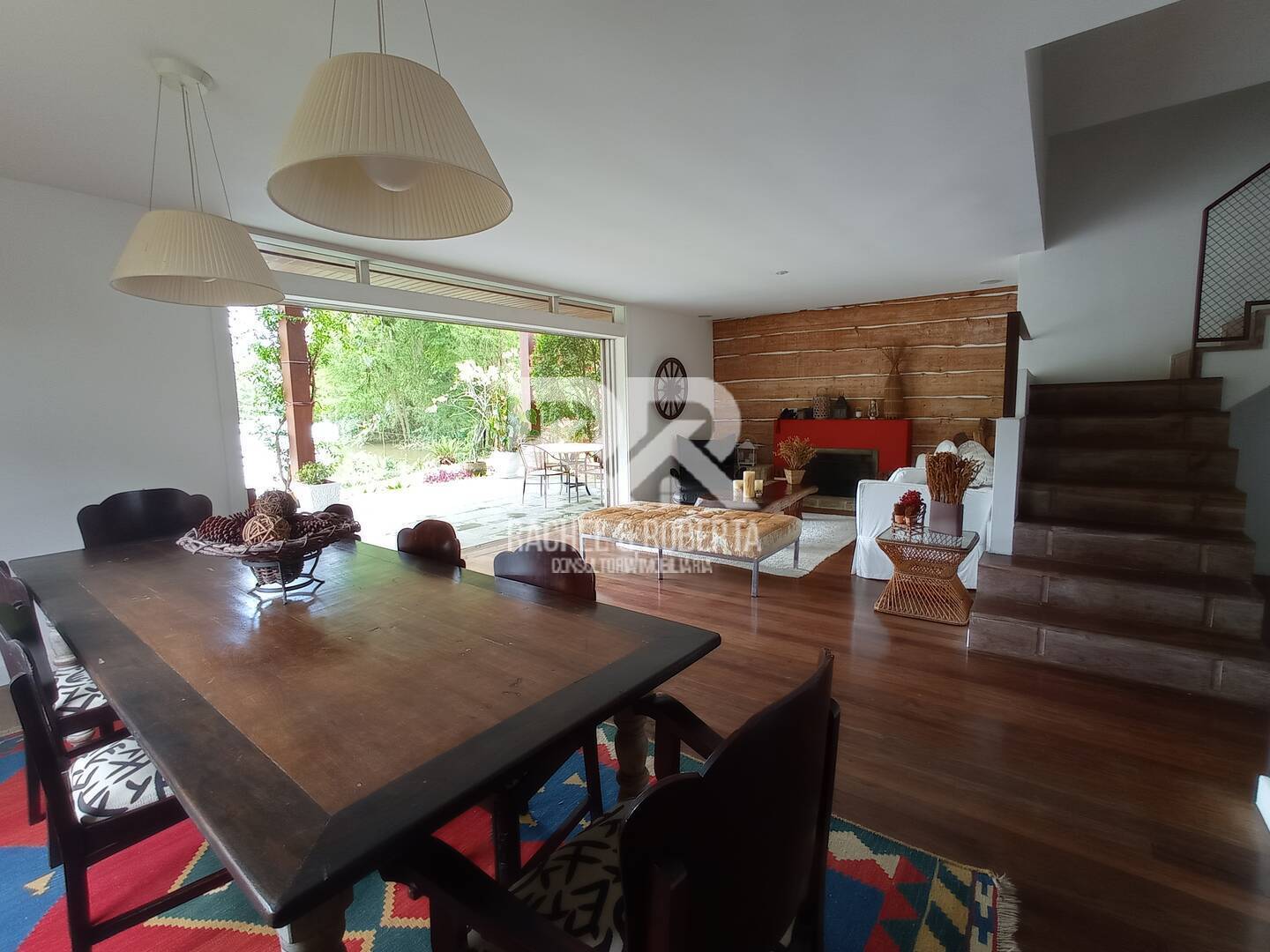 Casa à venda com 4 quartos, 330m² - Foto 14