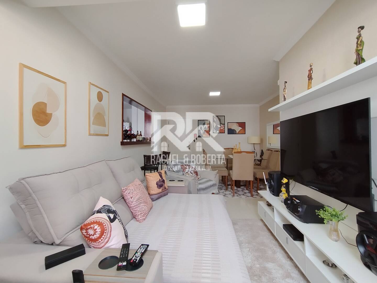 Apartamento à venda com 2 quartos, 56m² - Foto 2