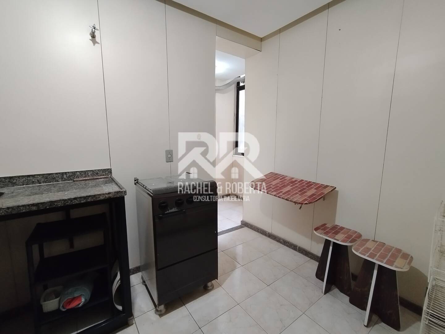 Apartamento à venda com 2 quartos, 85m² - Foto 10