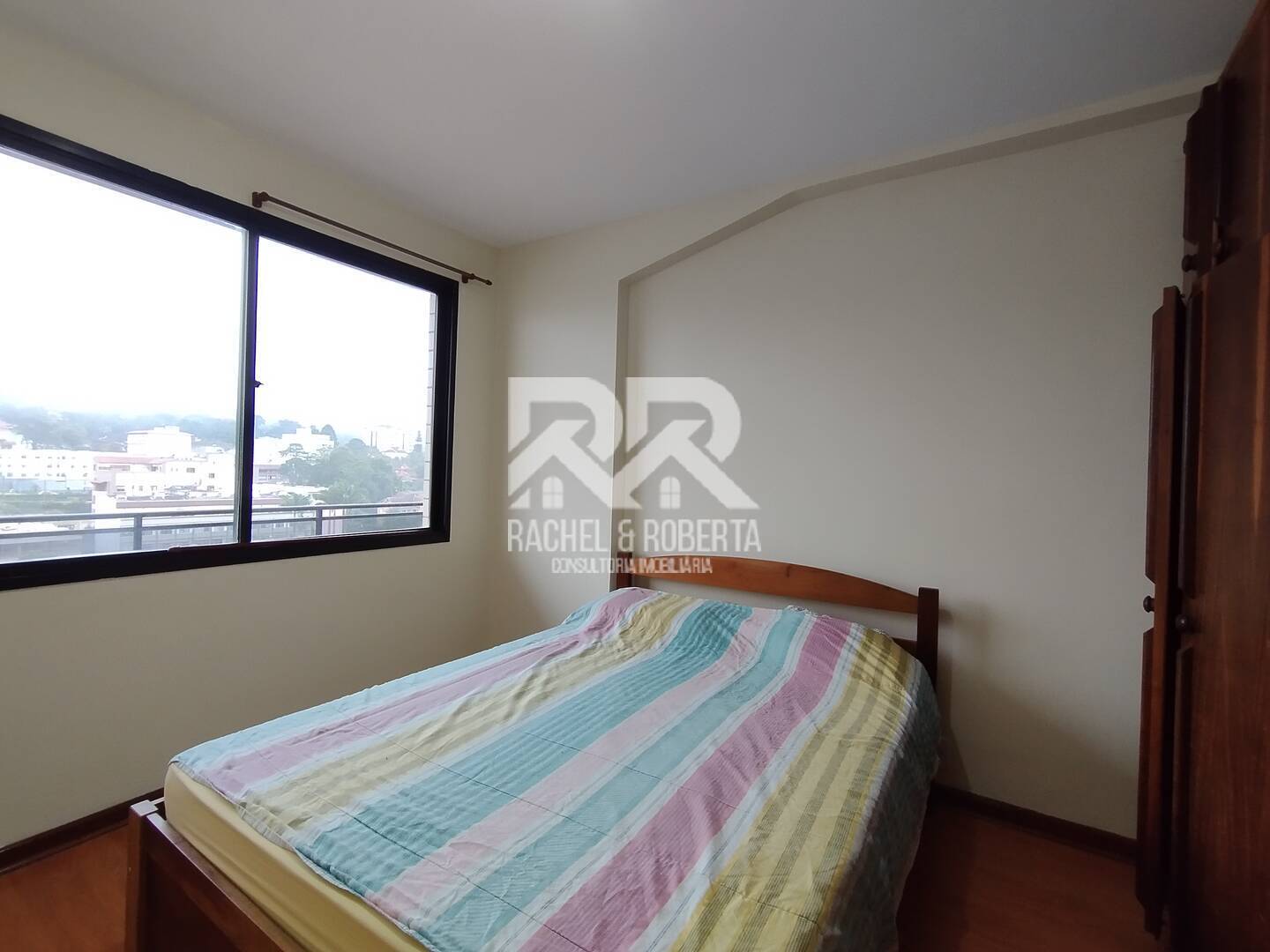 Apartamento à venda com 2 quartos, 85m² - Foto 12