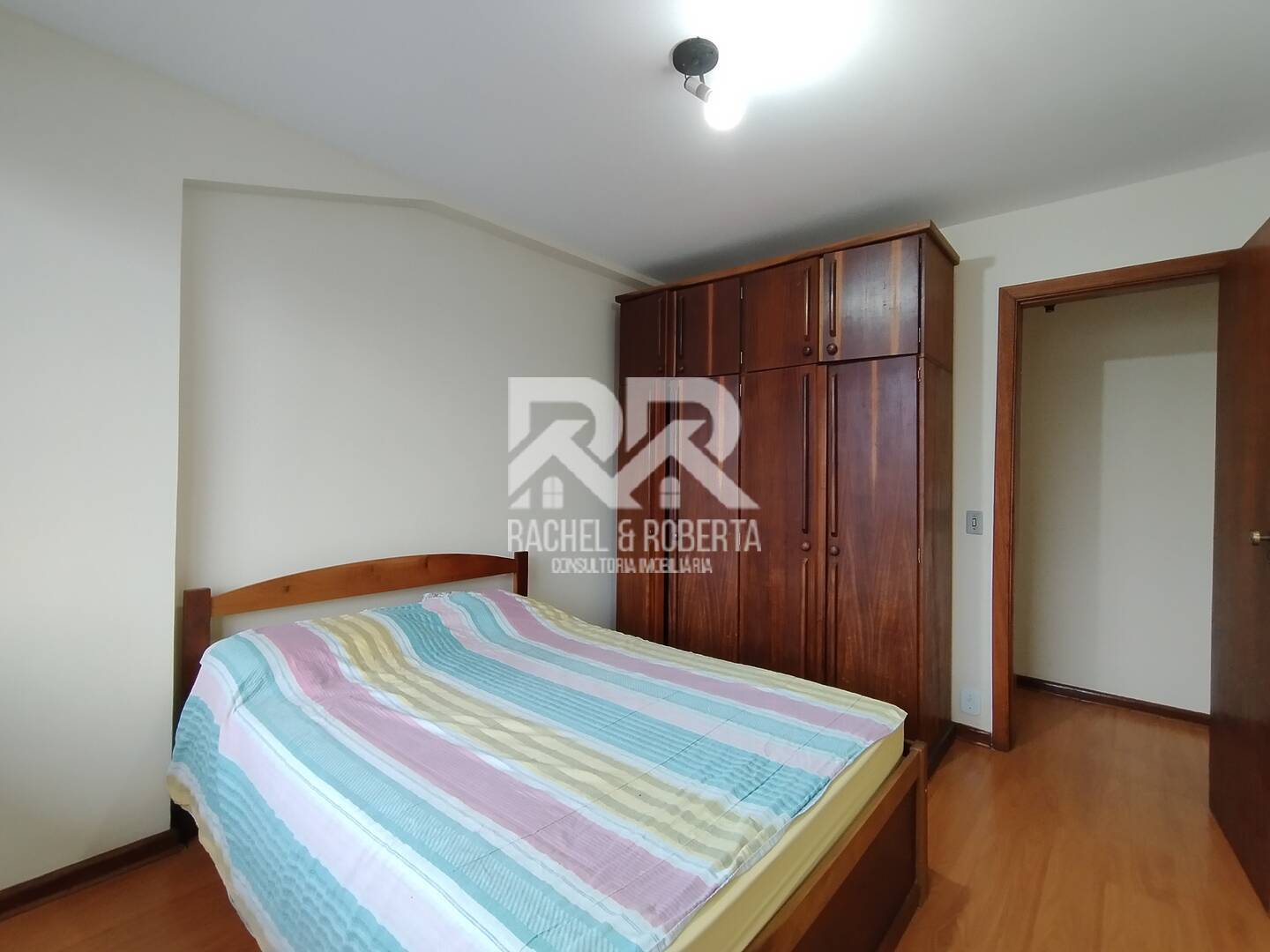 Apartamento à venda com 2 quartos, 85m² - Foto 13