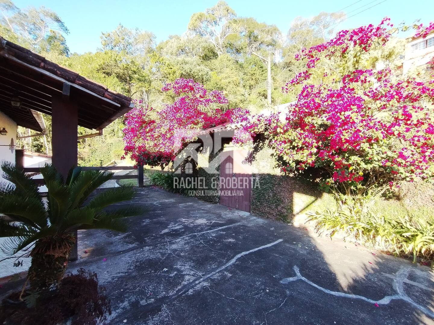 Casa à venda com 7 quartos, 1000m² - Foto 10