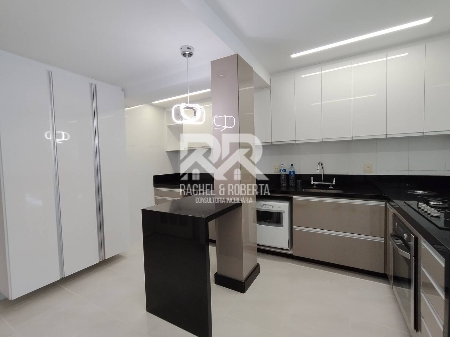 Cobertura à venda com 3 quartos, 270m² - Foto 7