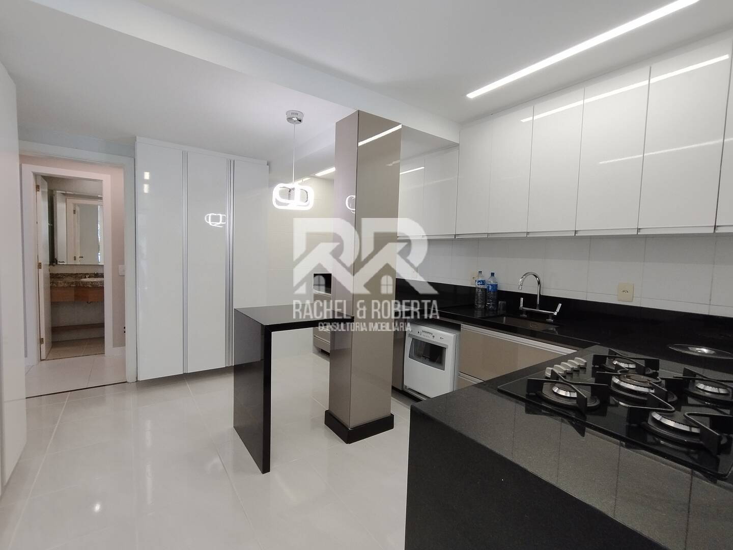 Cobertura à venda com 3 quartos, 270m² - Foto 10