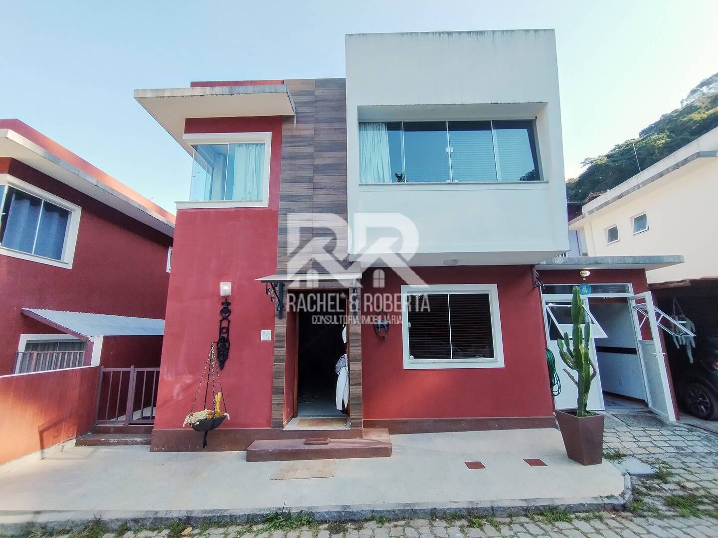 Casa de Condomínio à venda com 2 quartos, 108m² - Foto 1