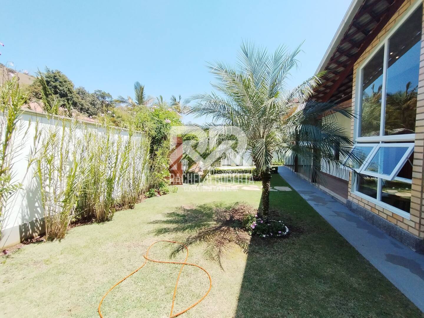 Casa de Condomínio à venda com 4 quartos, 241m² - Foto 45