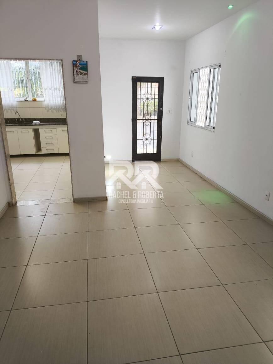 Casa à venda com 6 quartos, 220m² - Foto 16