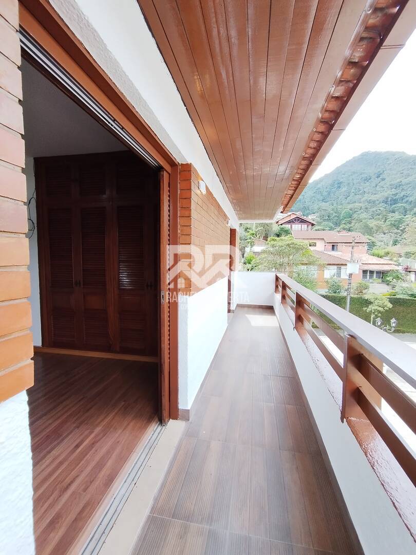 Casa de Condomínio à venda com 4 quartos, 197m² - Foto 41