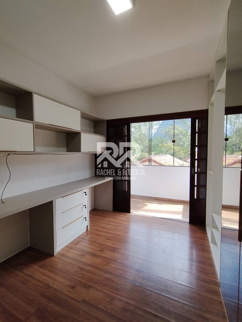 Casa de Condomínio à venda com 4 quartos, 197m² - Foto 52