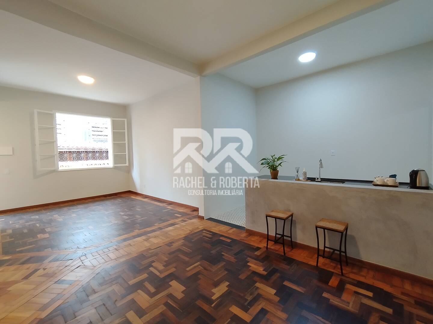 Apartamento à venda com 3 quartos, 95m² - Foto 1